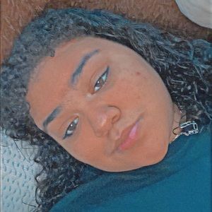 Meet your Posher, Genevlyn